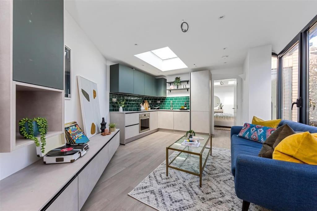 Cozy Leyton House With Garden And Small Terrace London Bagian luar foto