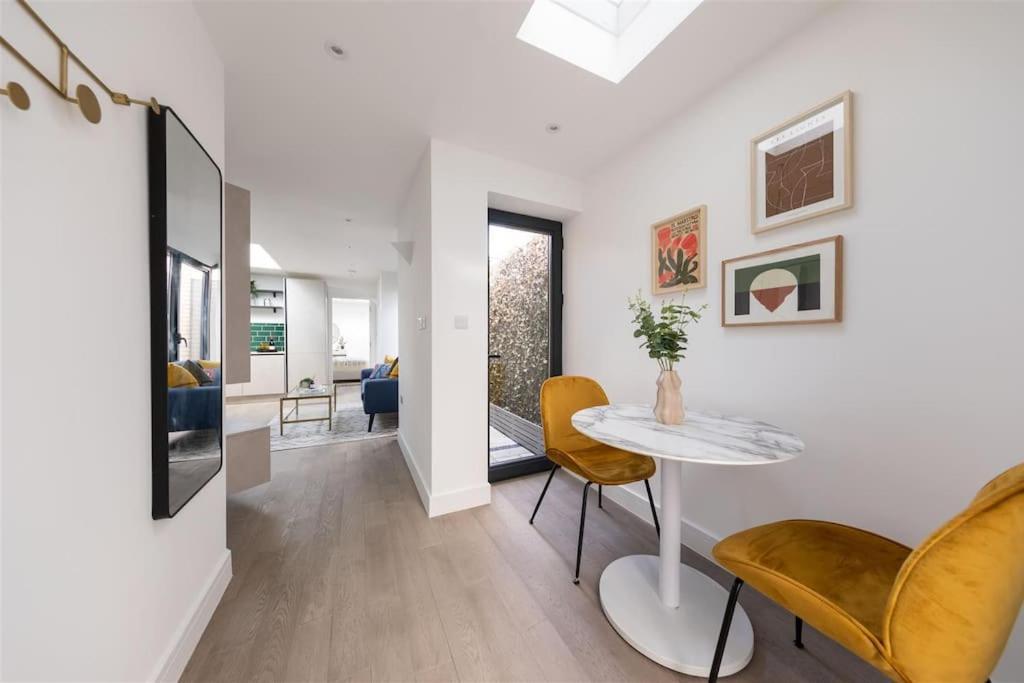 Cozy Leyton House With Garden And Small Terrace London Bagian luar foto